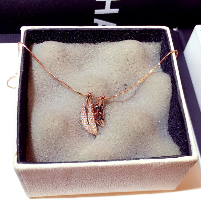 Chic Leaf Design Clavicle Necklace